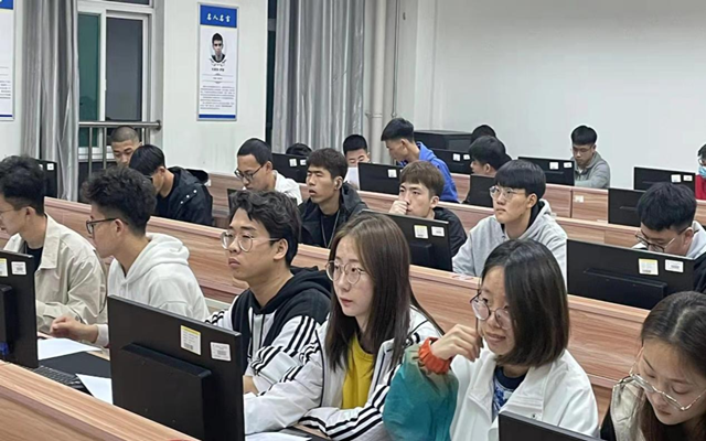 【信息产业精英说】第3期:刘佳作《打造高潜人才》主题宣讲