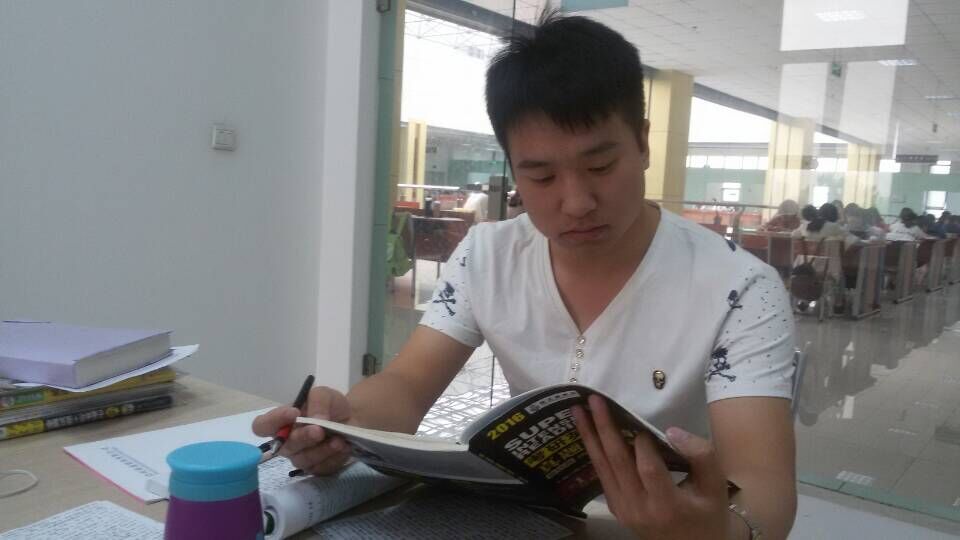 我院两学子获得2014年度“中国电信奖学金•飞Young奖”暨“践行社会主义核心价值观先进个人”称号