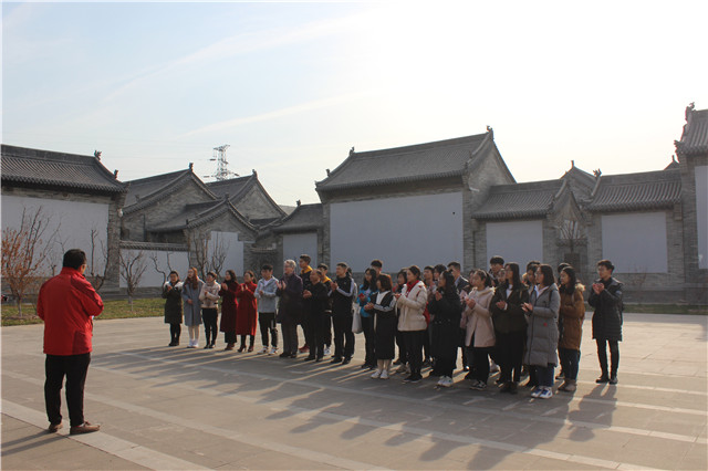 远景学院与山西文旅集团孟母康养城举行校企合作挂牌仪式